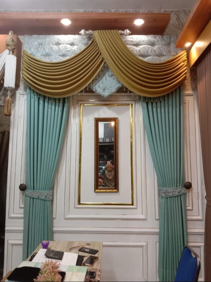 Gorden hordeng minimalis vertical blind premium untuk ruang tamu modern